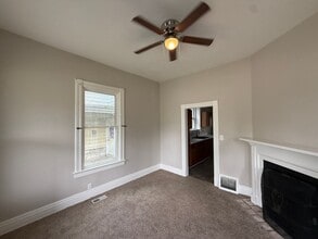 Building Photo - 938 W Edwards St
