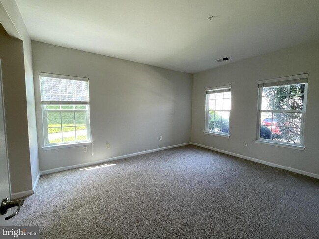 Building Photo - 5307 Wyndholme Cir