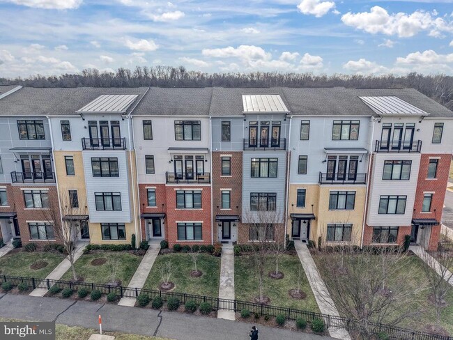 Building Photo - 1010 Ribbon Limestone Terrace SE