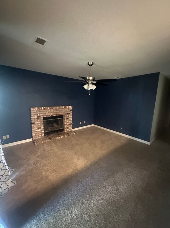 Building Photo - 1709 Badger Way