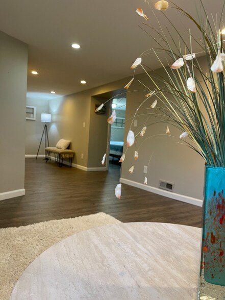 Building Photo - 2551 57th Ave SW