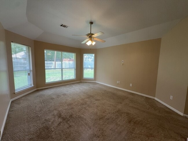Building Photo - 317 Oak Meadow Ln