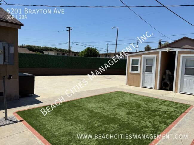Building Photo - 5201 Brayton Ave