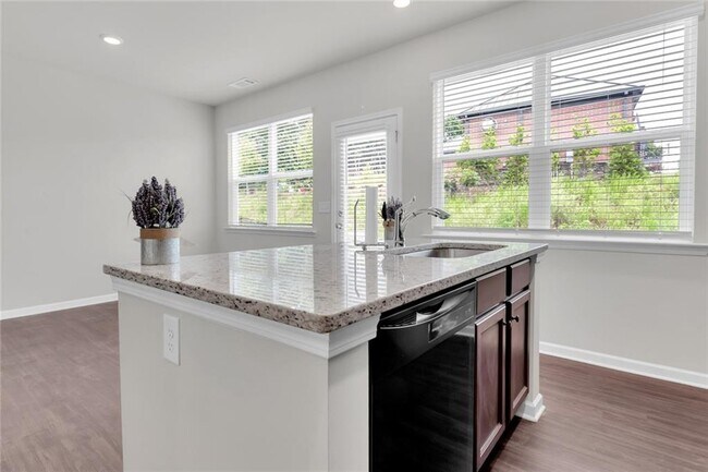 Building Photo - 208 Turner Ln