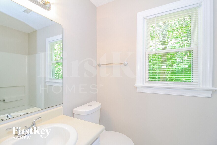 Building Photo - 7 Swiftcreek Ct