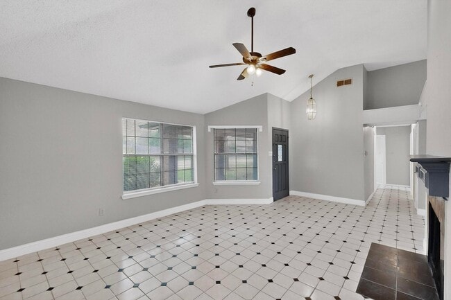 Building Photo - 1634 Sunswept Terrace