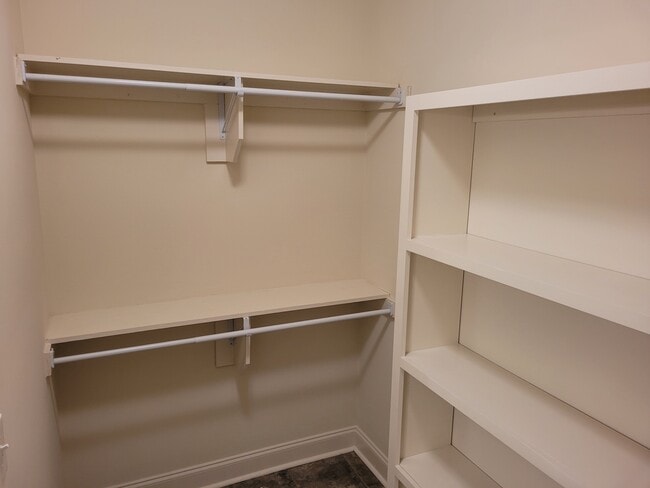 Building Photo - 378 Acadia Lp