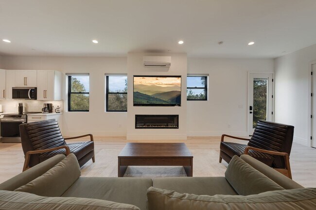 Building Photo - Modern Studio with Private Entry and Scenic Views in El Dorado Hills!