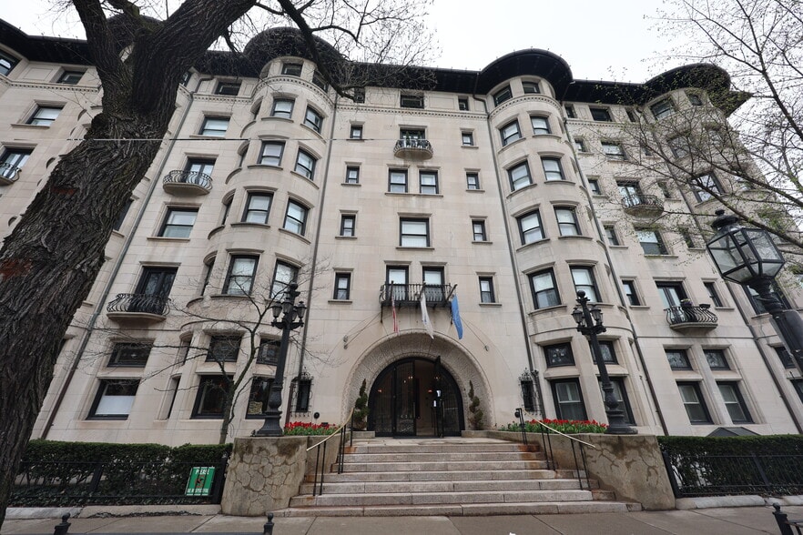 Building Photo - 416 Commonwealth Ave