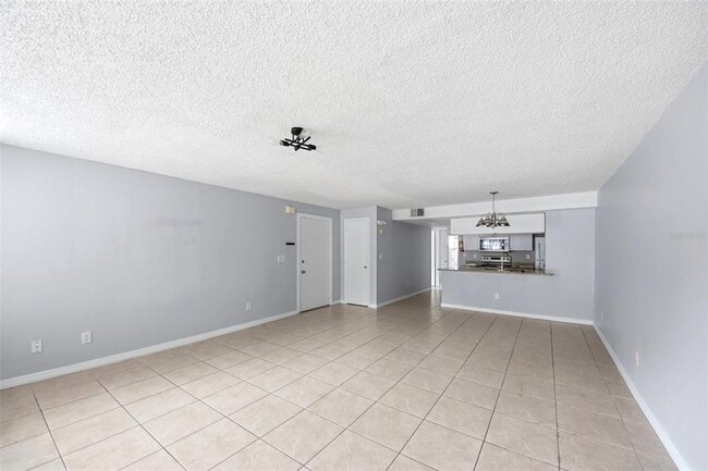 Building Photo - 2723 N Poinciana Blvd