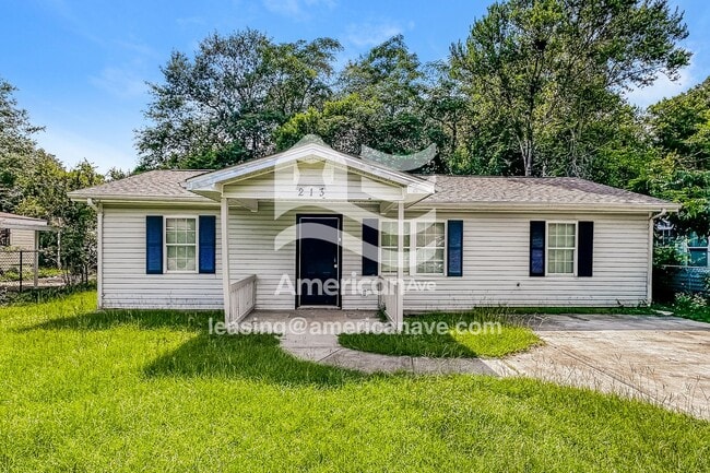 Building Photo - 213 Reid St