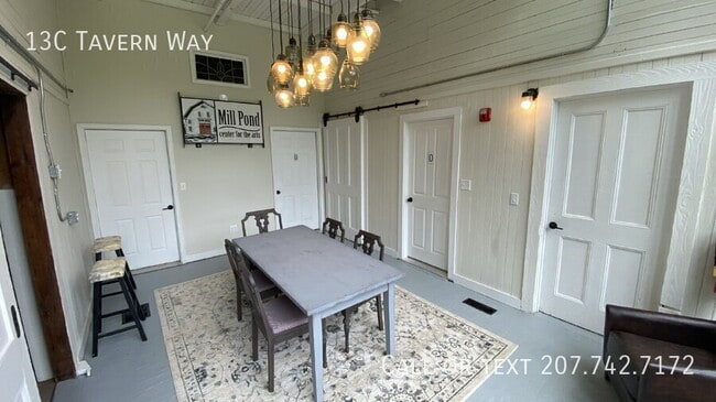 Building Photo - 13 Tavern Wy