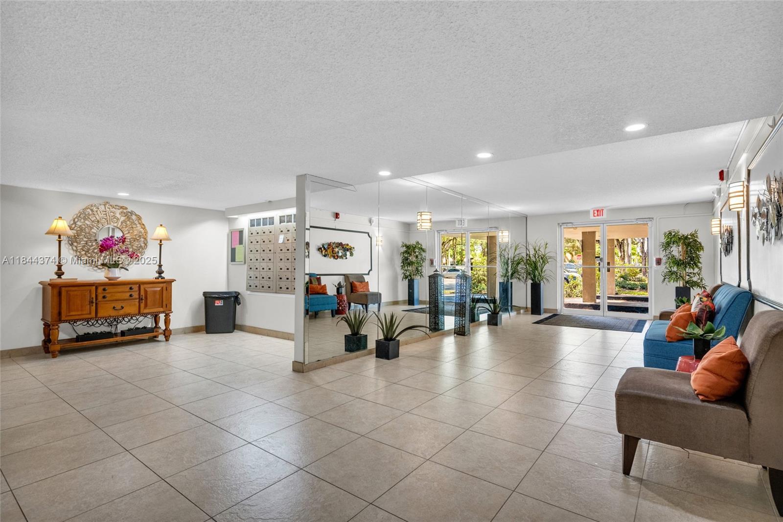 Building Photo - 6600 Cypress Rd