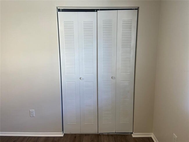 Building Photo - 3822 Valley Tree Dr