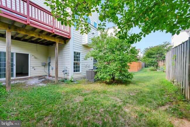 Building Photo - 42704 Sandman Terrace