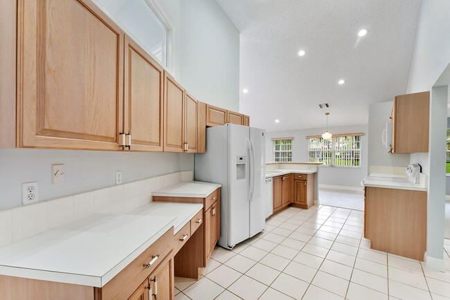 Building Photo - 1248 Lake Breeze Dr