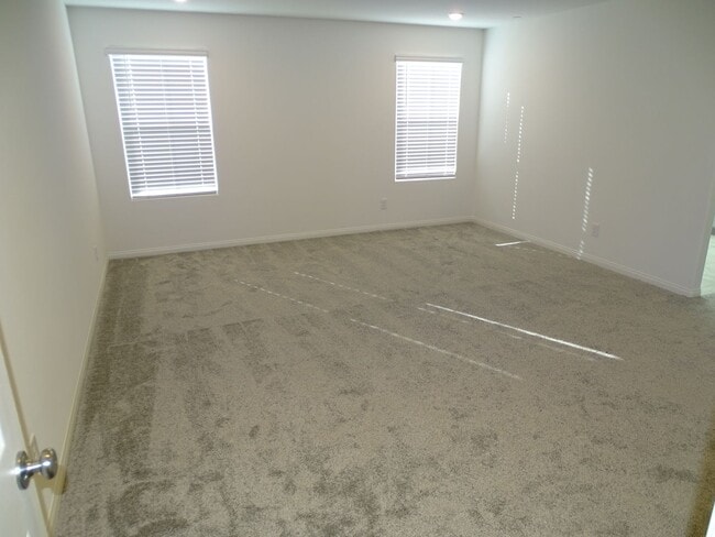 Building Photo - 5 Bedroom Home, 1st Floor Bed and Full Bath, Loft In Inspirada