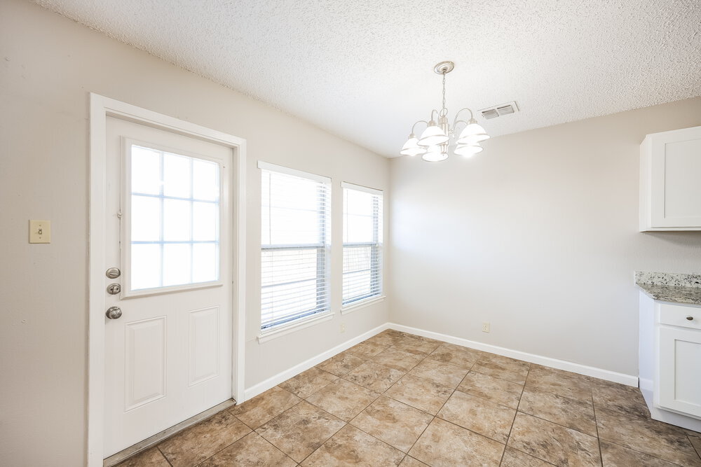 Building Photo - 7601 Tarrasa