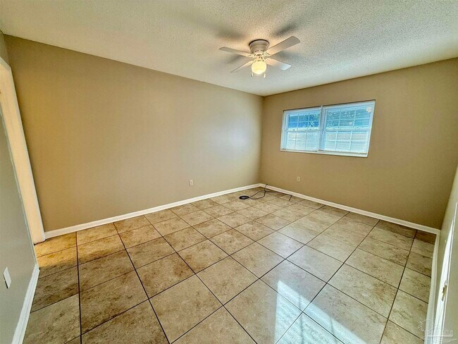 Building Photo - 540 El Matador Trail