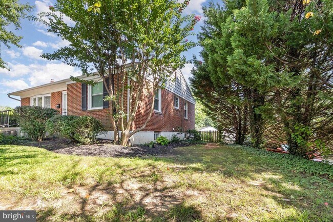Building Photo - Renovated Rancher for rent in Rosedale!