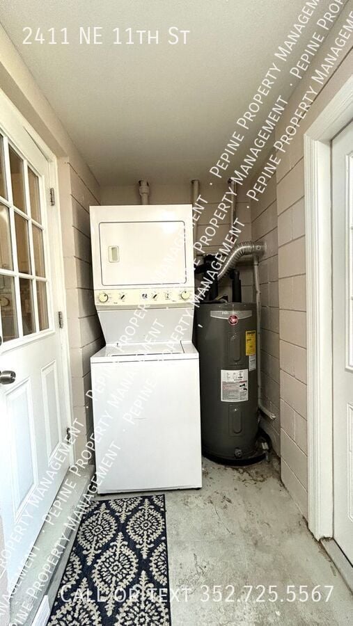 Building Photo - 2411 NE 11th St