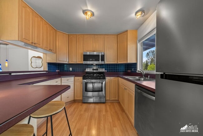 Building Photo - 4071 MacInnes Street