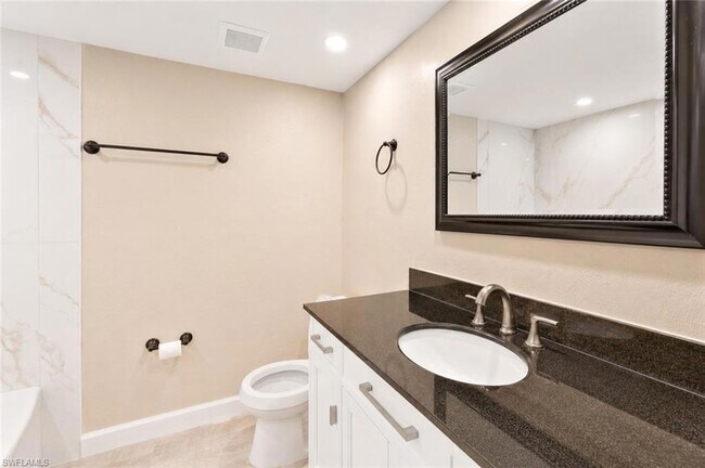 Building Photo - 2360 Naples Trace Cir