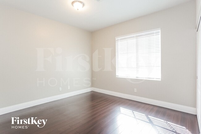 Building Photo - 9100 Little Horse Ave