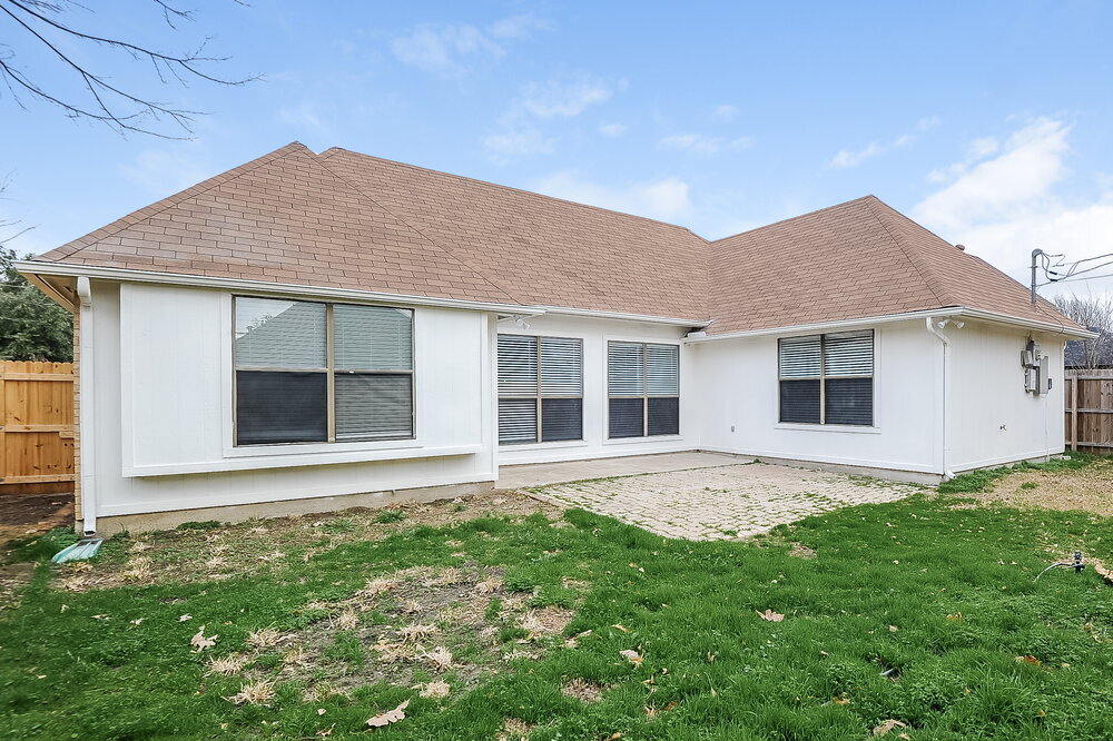 Building Photo - 922 Meadowdale Rd