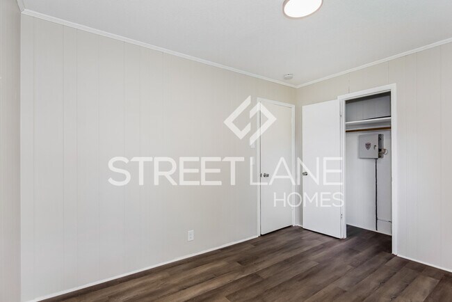 Building Photo - Charming 3 Bedroom in Stanley!