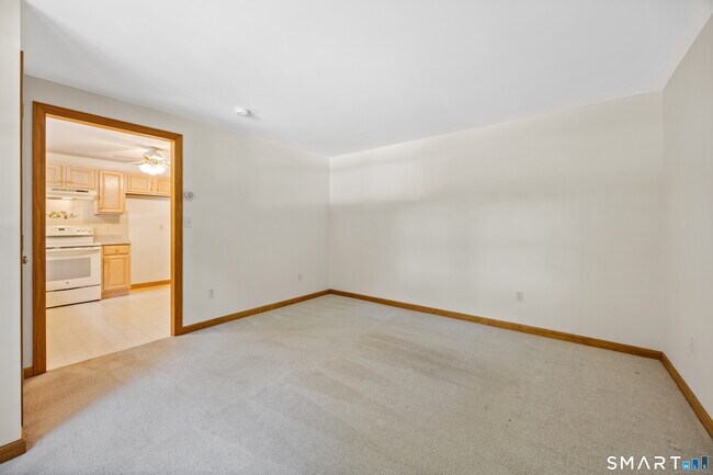 Building Photo - 7 Stephens Ct