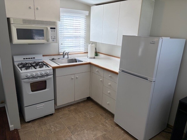 Building Photo - 925 1/2 N Maple St