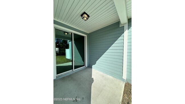 Building Photo - 344 Pine Bluff Dr