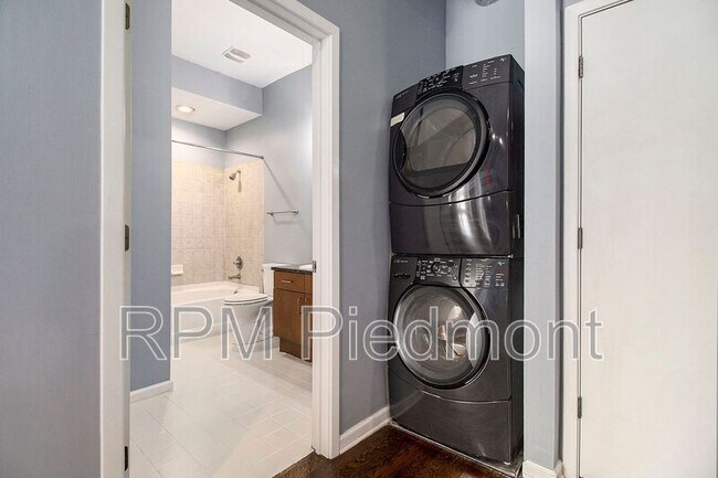 Building Photo - 5300 Peachtree Rd