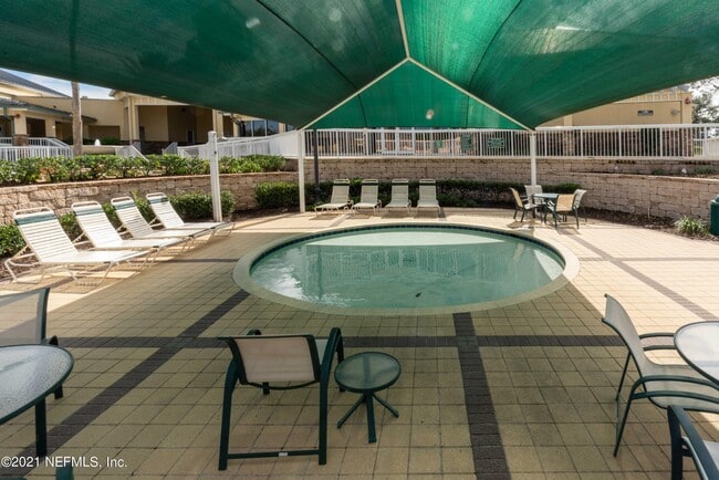Building Photo - 6466 Ginnie Springs Rd
