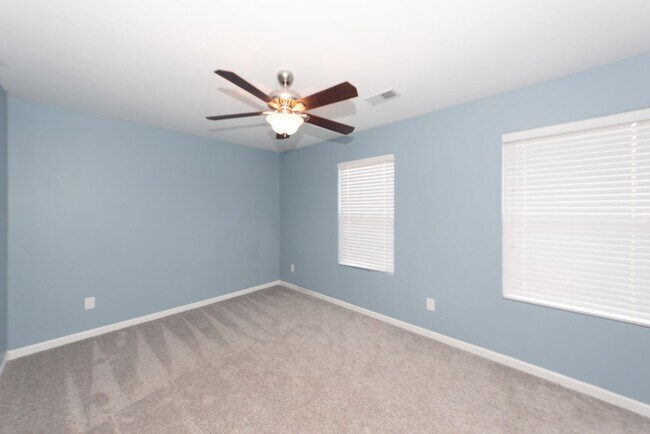 Building Photo - 5 Bedroom 3 Bath Home in Cane Bay Plantation - Summerville