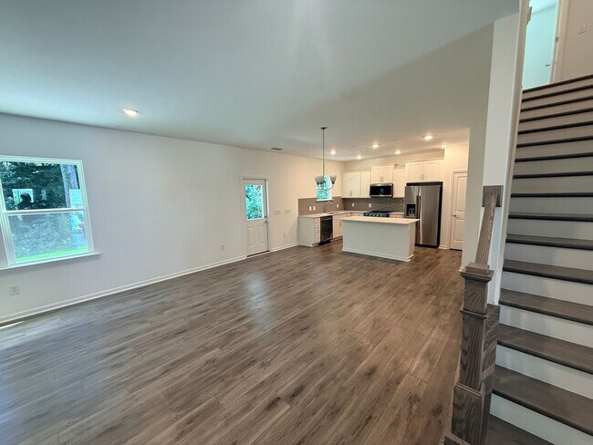 Building Photo - 5637 Bay Rock Rd