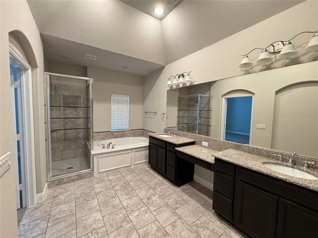 Building Photo - 2669 Sherwood Dr