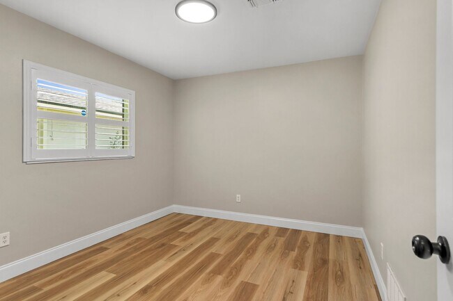 Building Photo - Renovated Winter Park Pines Home for Lease