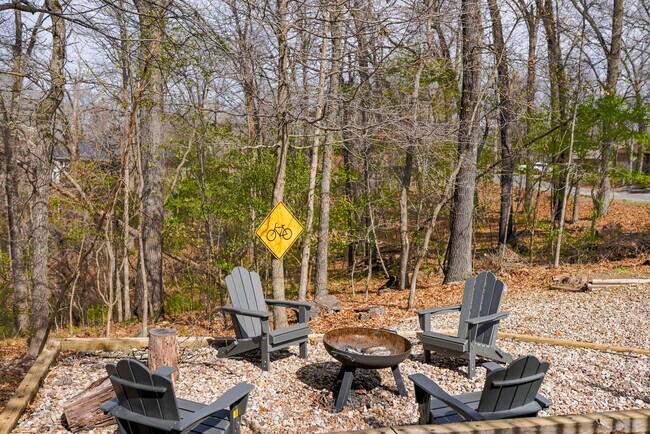 Building Photo - 2 Felton Ln