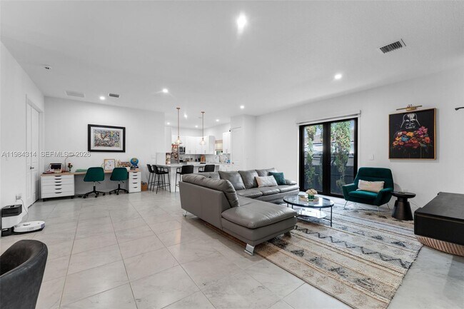 Building Photo - 17805 SW 114th Ct