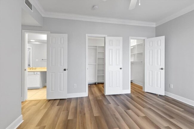 Building Photo - 7701 Rialto Blvd