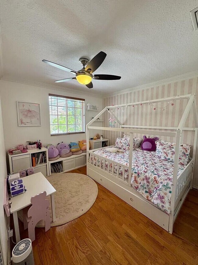 Building Photo - 131 Cameron Ct