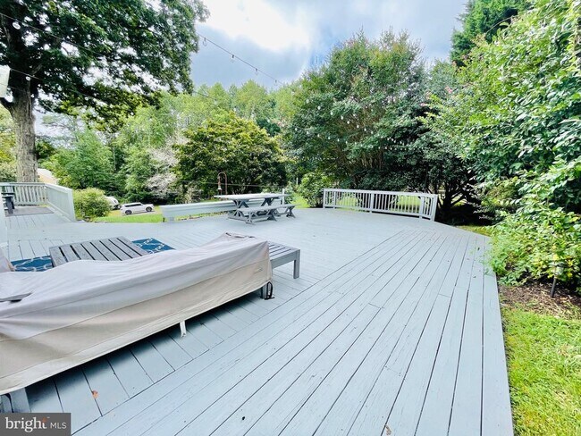 Building Photo - 1474 Freeman Dr