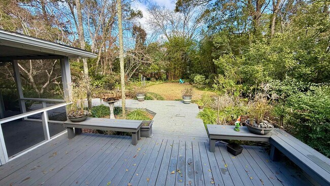 Building Photo - 1790 Brown St