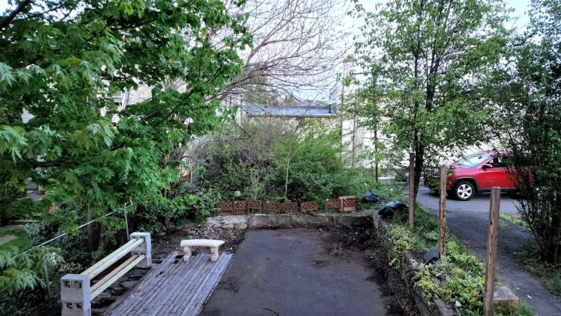 Building Photo - 1210 Swetland St