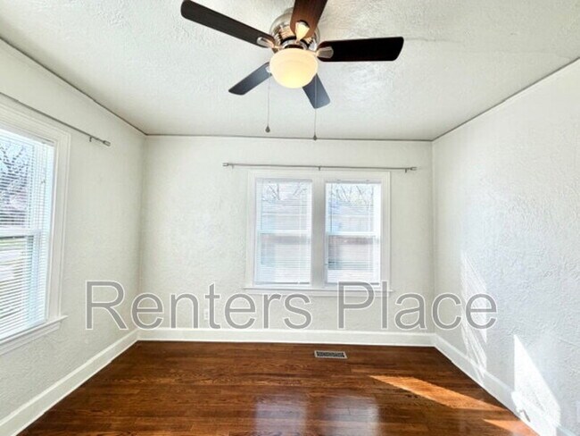 Building Photo - 5502 S Owasso Ave