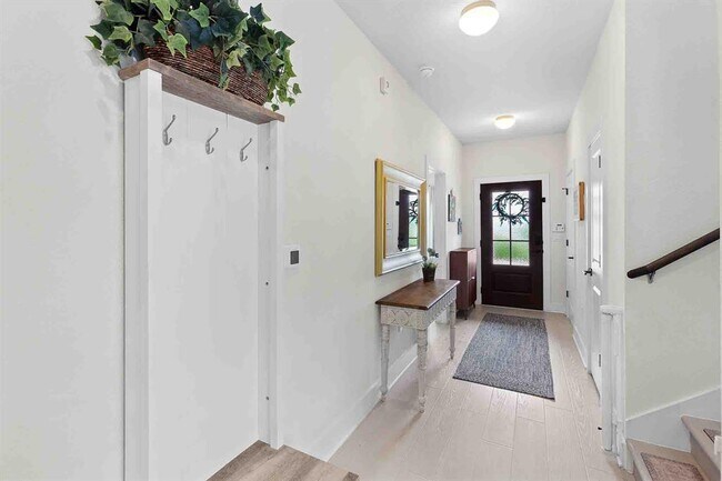 Building Photo - 7910 Ella Lee Ln