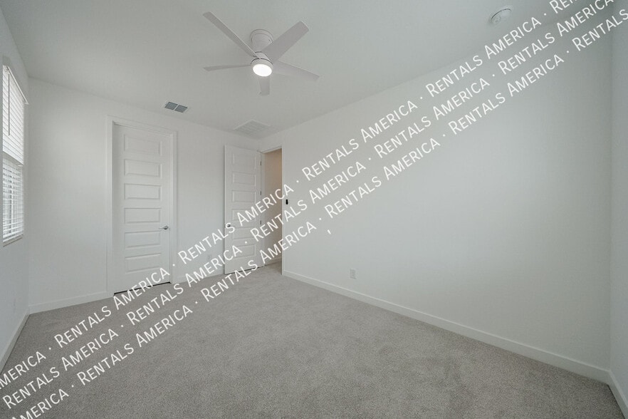 Building Photo - 11985 Calle de Pompas W