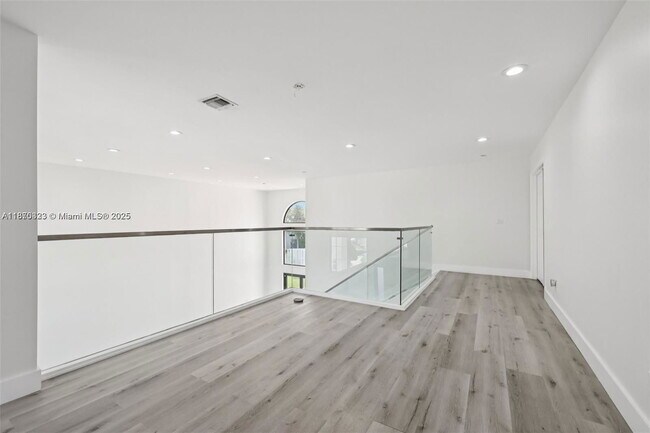 Building Photo - 3526 SW 173rd Way